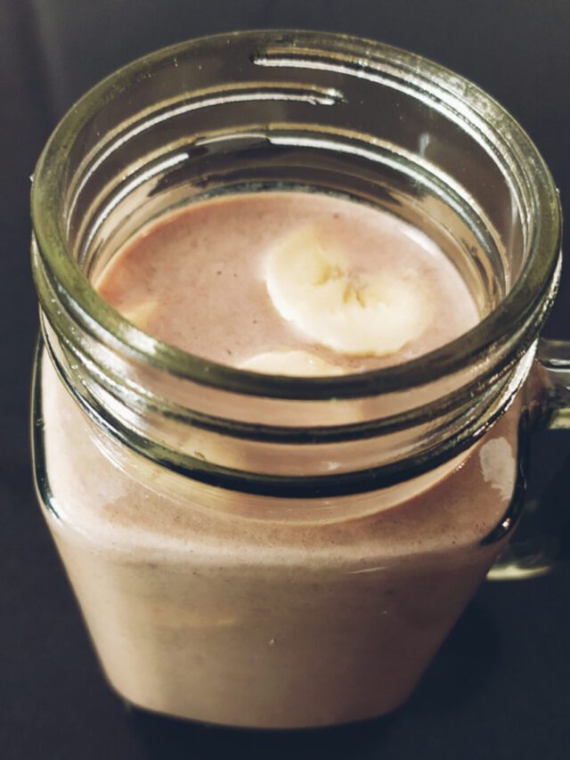 Healthy Chocolate Banana Smoothie