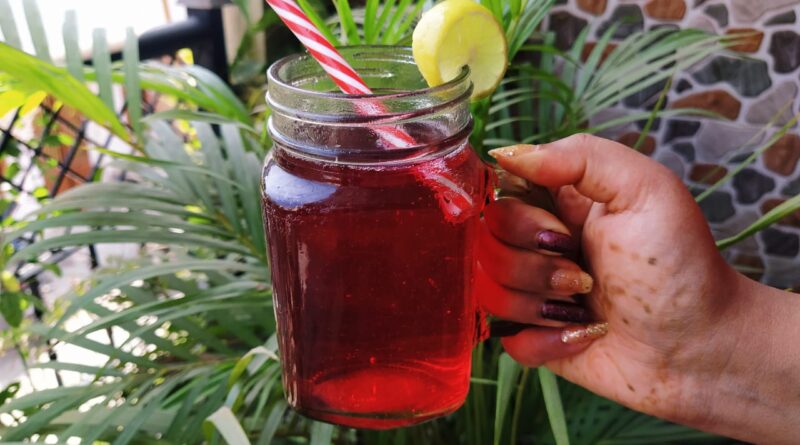 Strawberry Grenadine Lime Mocktail | 2 Minutes Mug Mocktail